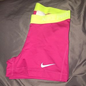 Medium hot pink Nike Pro spandex